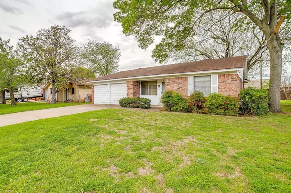 Burleson, TX 76028,329 Gregory Street