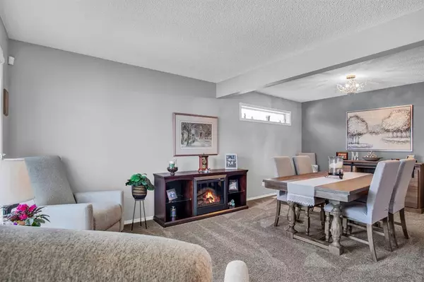 Chestermere, AB T1X 1H2,165 Lakeview SHRS