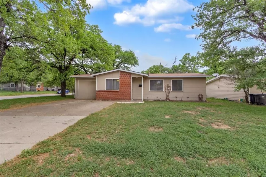 6521 Ramey Avenue, Fort Worth, TX 76112