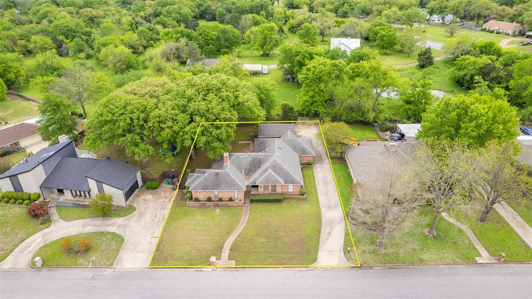 705 River Oaks Drive, Greenville, TX 75402