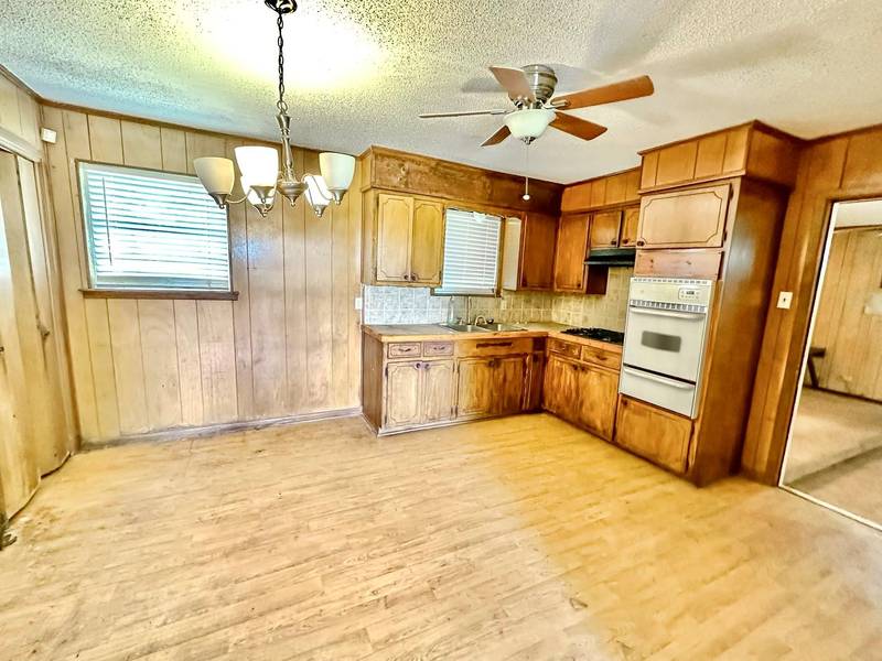 2084 CR 4308, Greenville, TX 75401