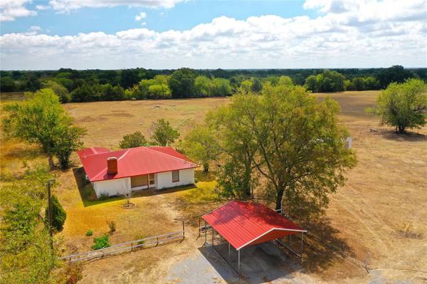 1710 County Rd 2600, Ivanhoe, TX 75447