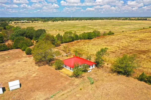 Ivanhoe, TX 75447,1710 County Rd 2600