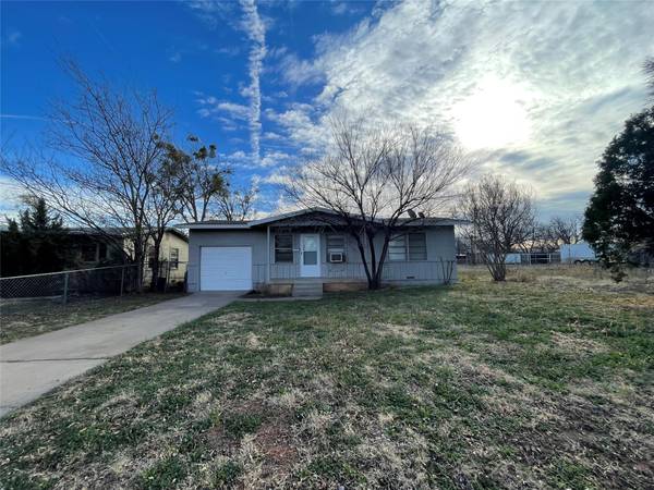 1225 S Crockett Drive, Abilene, TX 79605