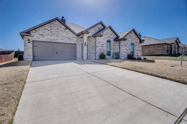 3741 Cecelia Lane, Forest Hill, TX 76140