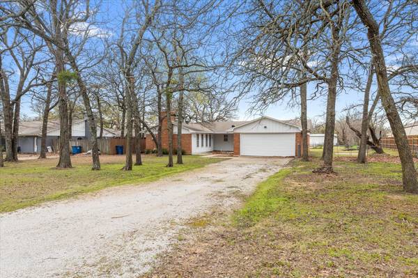 111 Kruger Road,  Krugerville,  TX 76227