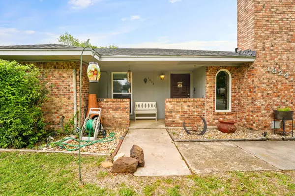 Irving, TX 75060,1824 Tracey Circle