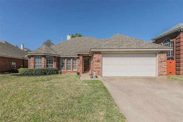 3009 Clairemont Lane, Euless, TX 76039