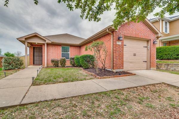 1942 Courtside Drive, Dallas, TX 75051