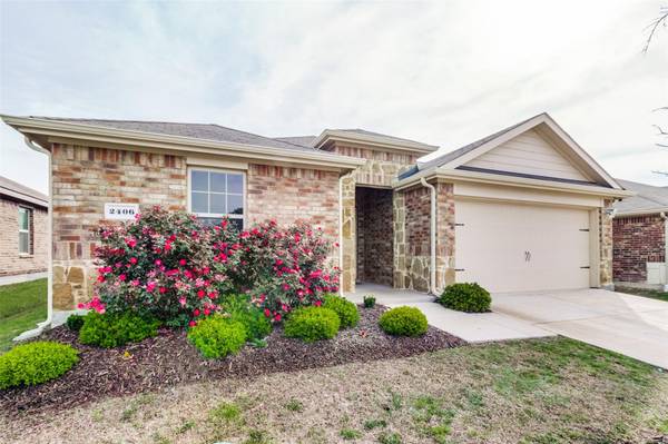 2406 Burkburnett Drive, Forney, TX 75126