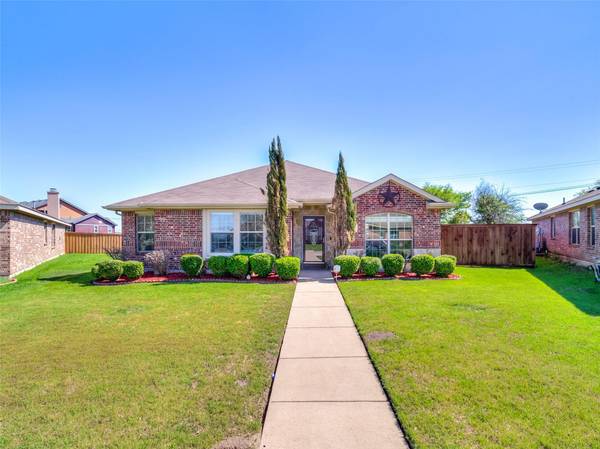 736 Palisades Drive, Desoto, TX 75115