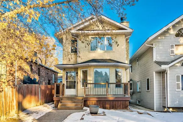 Calgary, AB T2M2K4,216 28 AVE NW