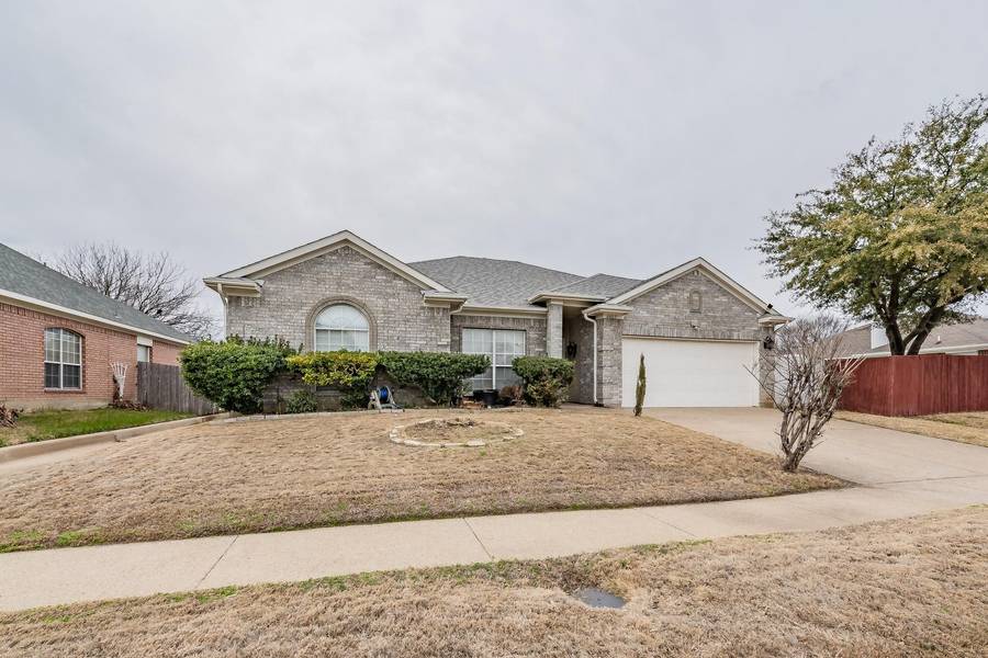 6602 Stone Branch Drive, Arlington, TX 76001