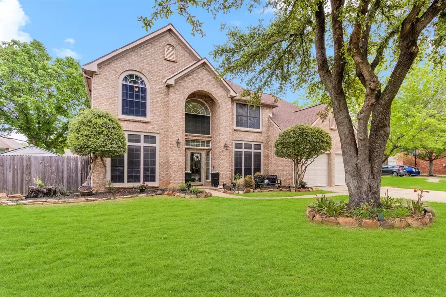 2608 Valleywood Court, Grapevine, TX 76051