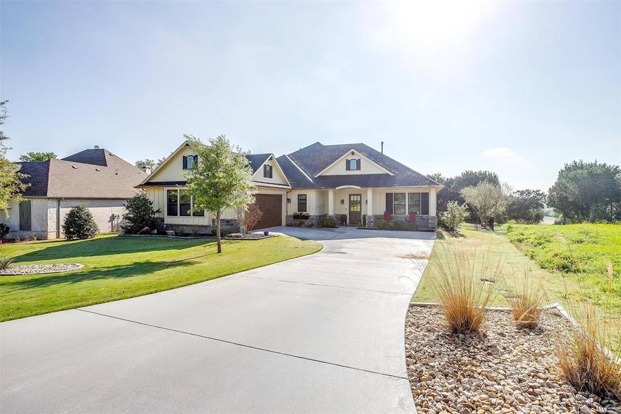 7137 Carnoustie Drive, Cleburne, TX 76033