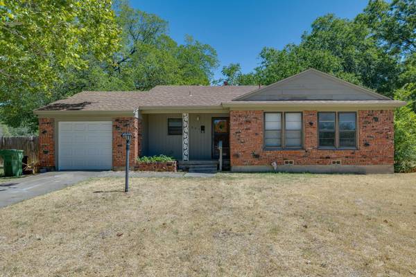 6801 Lavon Drive, Richland Hills, TX 76118