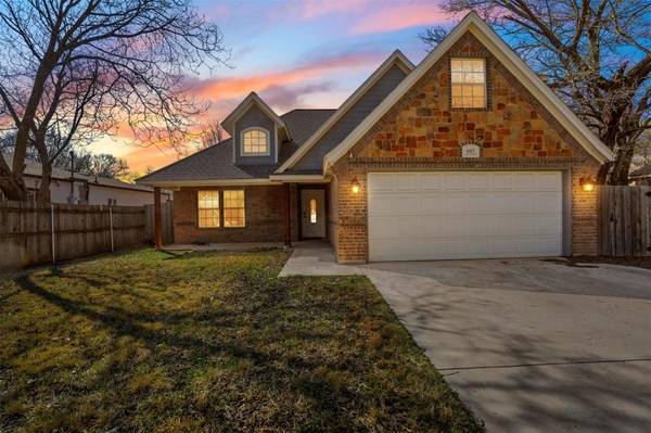 603 Oaklawn Drive, River Oaks, TX 76114