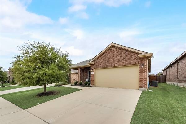 3925 Kennedy Ranch Road, Fort Worth, TX 76262