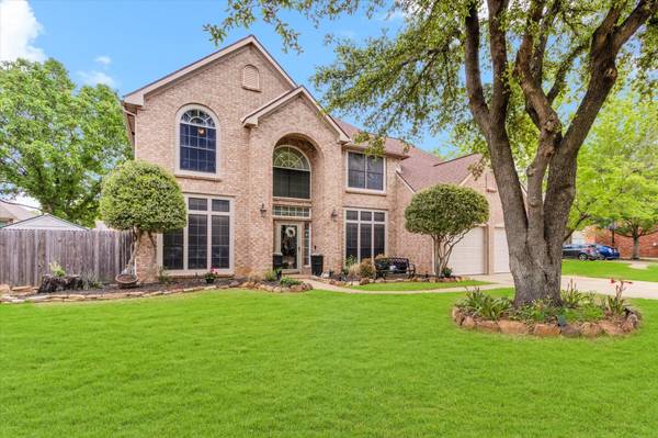 2608 Valleywood Court, Grapevine, TX 76051