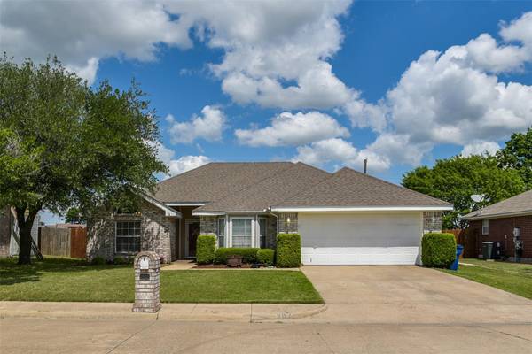 302 Big Bend Boulevard,  Waxahachie,  TX 75165