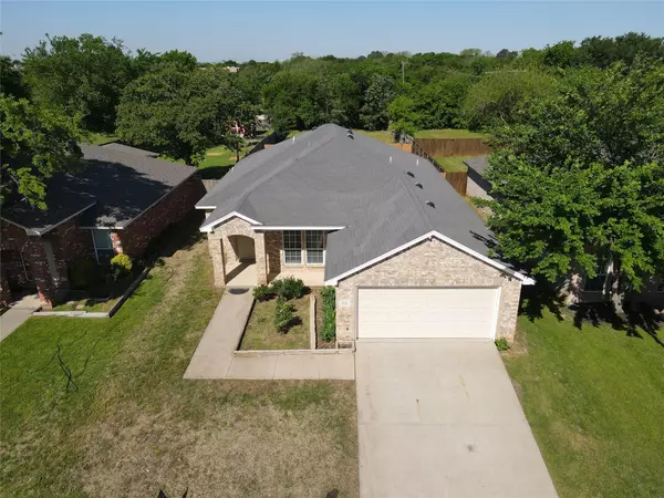 329 Himes Drive, Euless, TX 76039