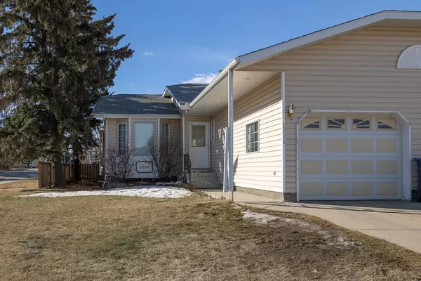 Sylvan Lake, AB T4S 1M7,4644 48A Avenue Close