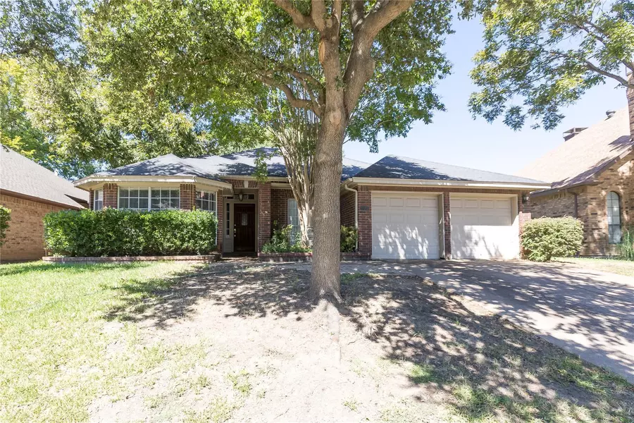 3321 Paint Brush Lane, Bedford, TX 76021