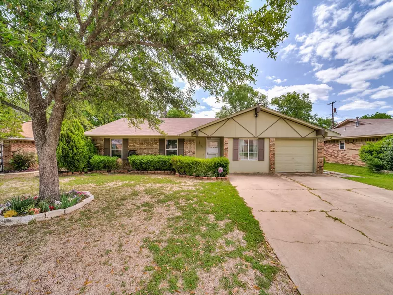 3408 Meadowlark Lane, Denton, TX 76209