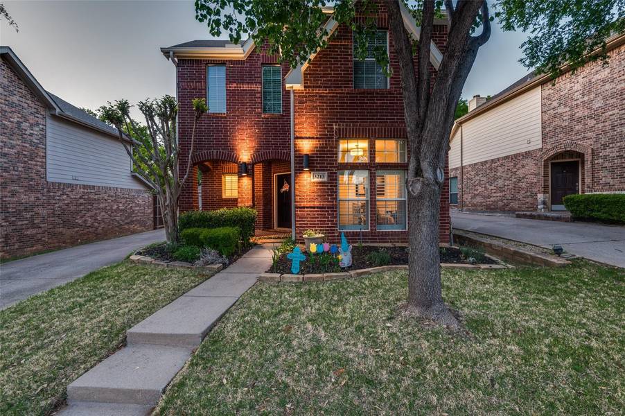 3213 Rustic Meadows Drive, Bedford, TX 76021