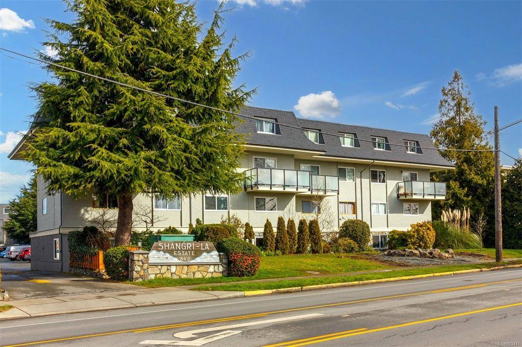 Esquimalt, BC V9A 2X1,840 Craigflower Rd #30