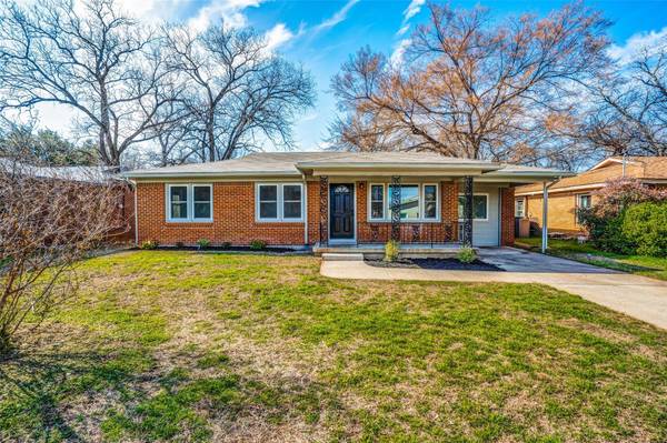 309 Harmon Road, Hurst, TX 76053