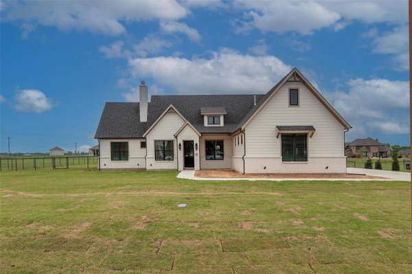 69 Stockton Drive, Van Alstyne, TX 75495