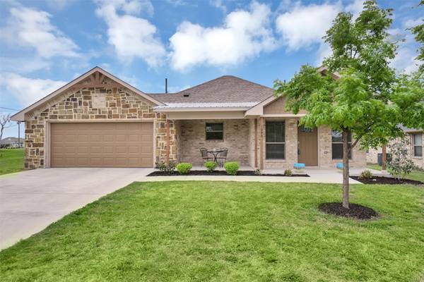 1090 Western Hills Drive, Ferris, TX 75125