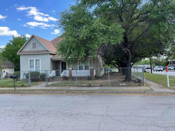 515 SW 8th Street, Mineral Wells, TX 76067