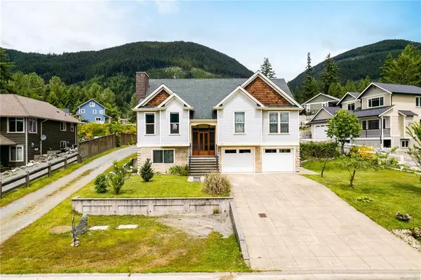 Lake Cowichan, BC V0R 2G1,101 Beech Cres