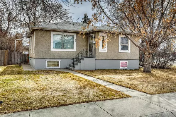 Calgary, AB T2E 1N7,623 18 AVE NE