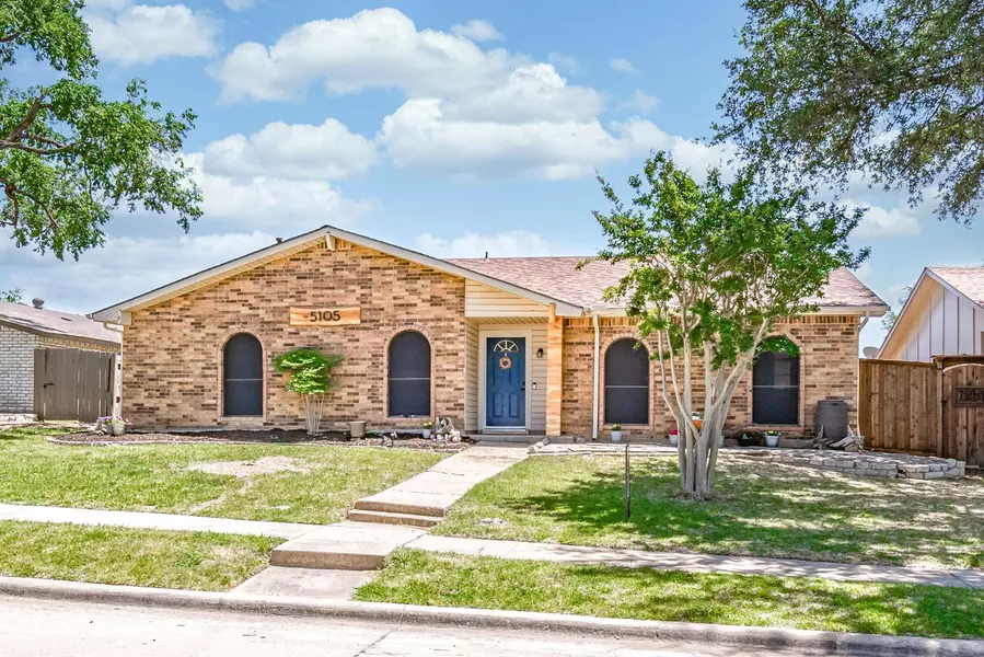 5105 Reed Drive, The Colony, TX 75056