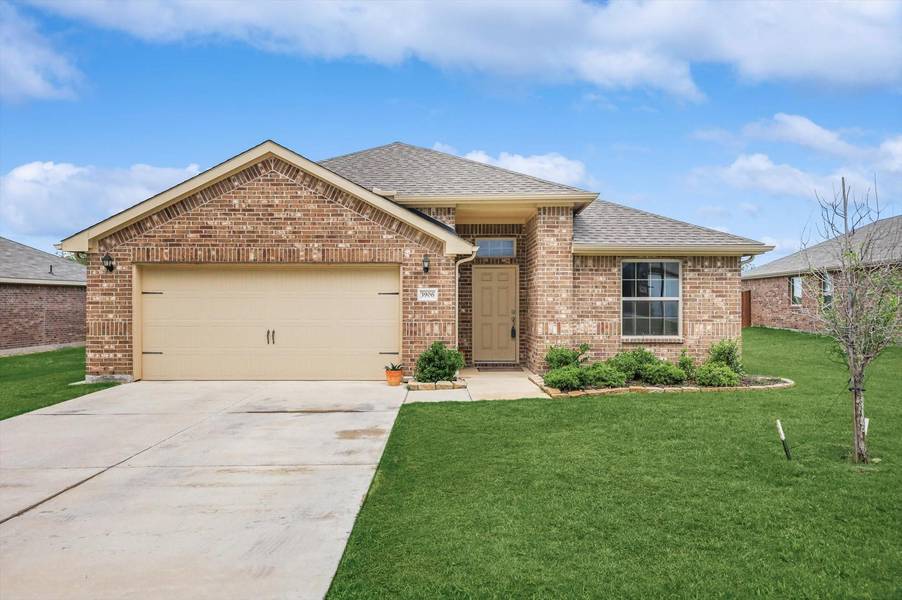 3906 Montecristo Lane, Sanger, TX 76266