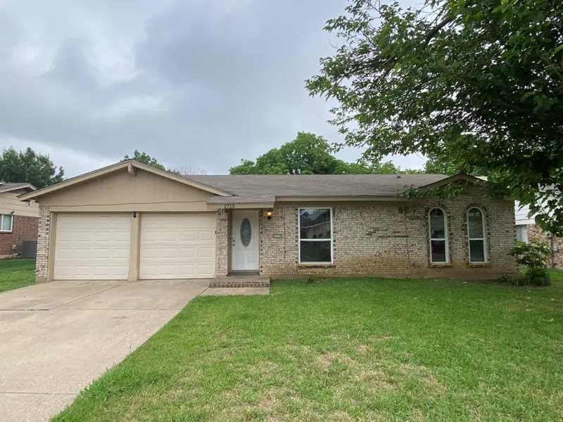 1713 Galahad Lane, Arlington, TX 76014