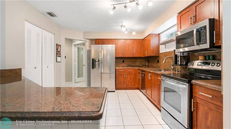 Coconut Creek, FL 33066,2331 NW 39th Ter