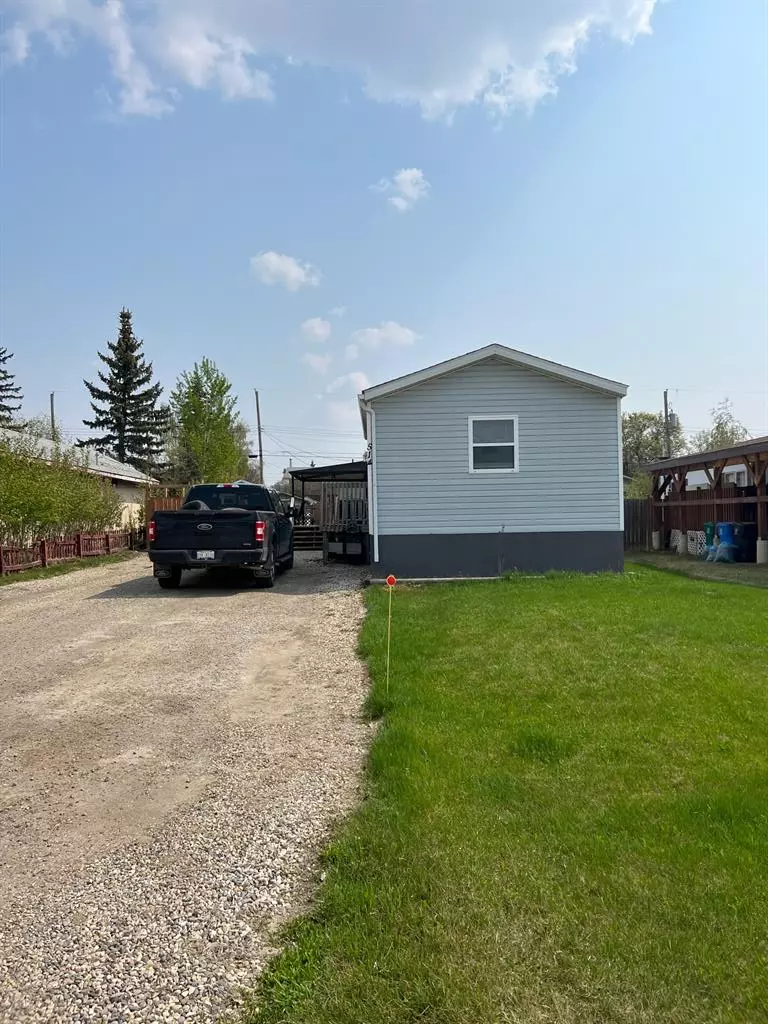 Beaverlodge, AB T0H 0C0,514 6th AVE