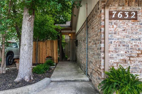 7632 Royal Lane,  Dallas,  TX 75230