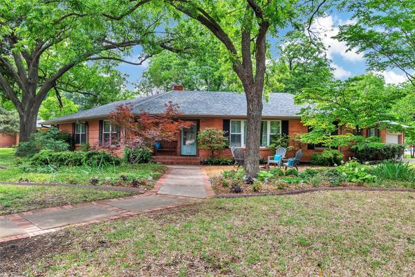 502 S Lois Lane, Richardson, TX 75081