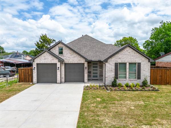 312 Wilmer Heights Drive,  Wilmer,  TX 75172