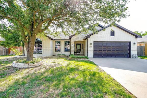 1826 Sandpiper Drive, Weatherford, TX 76088