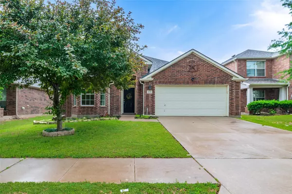 8724 Sagebrush Trail,  Oak Point,  TX 76227