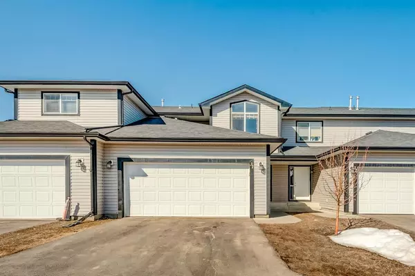 Airdrie, AB T4B 2Z1,102 Canoe SQ SW #31