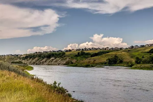 Calgary, AB T2X 4M7,51 Wolf Hollow PARK SE