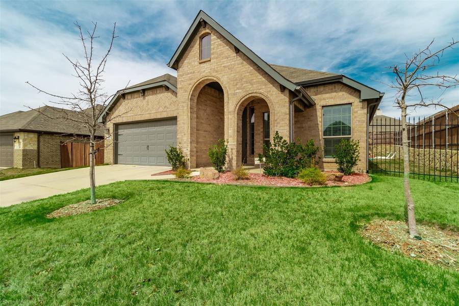 5404 Strong Stead Drive, Fort Worth, TX 76123