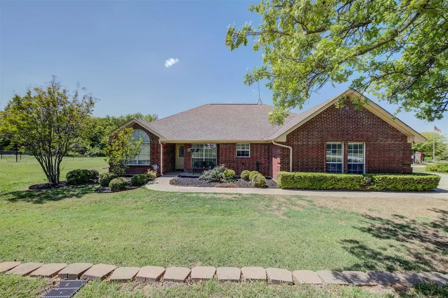 200 County Road 3385, Paradise, TX 76073